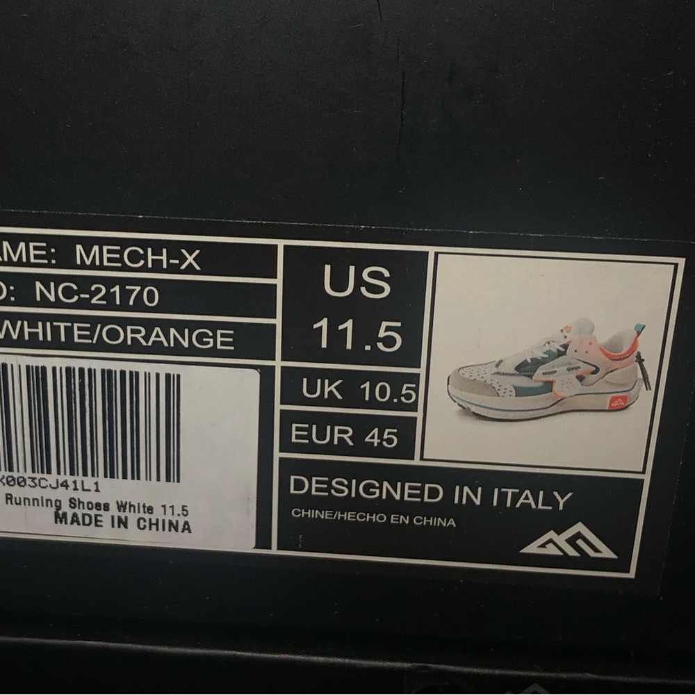 men’s walking shoes